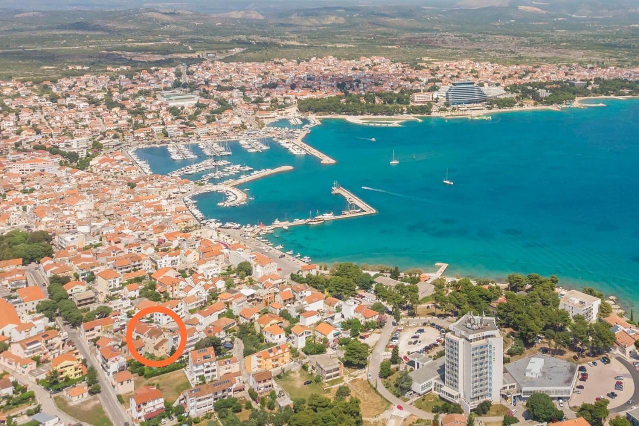 Apartment And Rooms Mrkovic Vodice Exterior foto