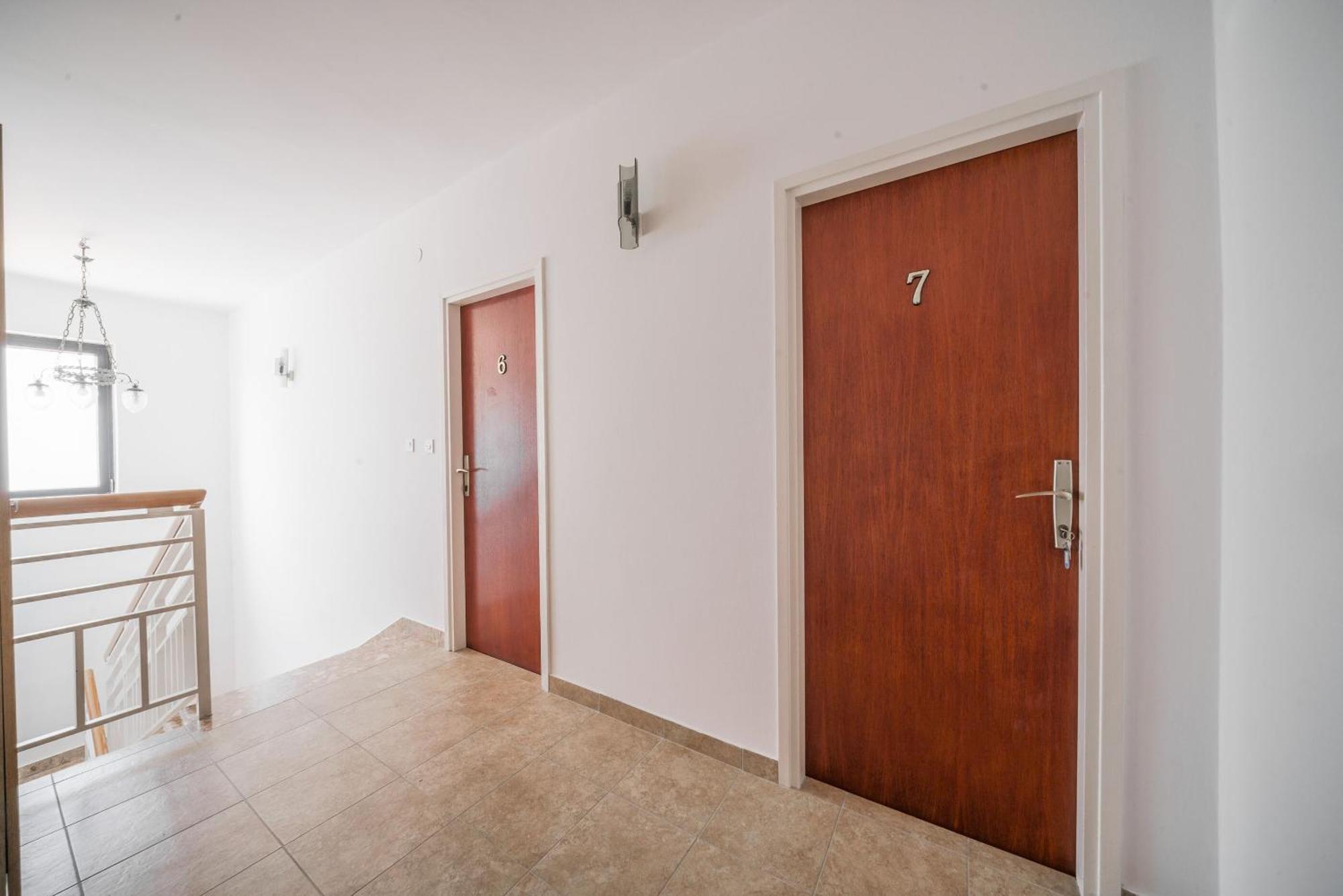 Apartment And Rooms Mrkovic Vodice Exterior foto