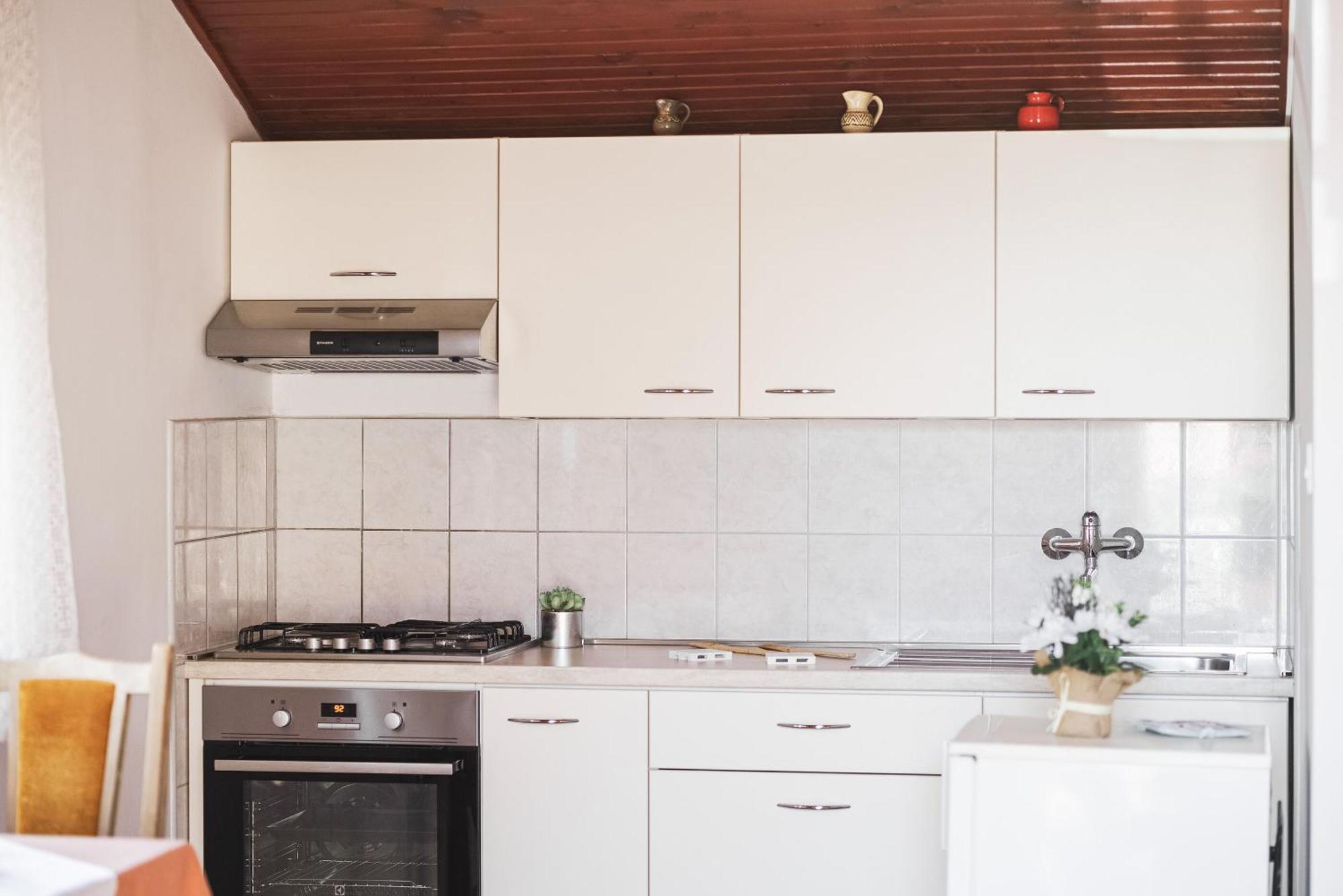 Apartment And Rooms Mrkovic Vodice Exterior foto